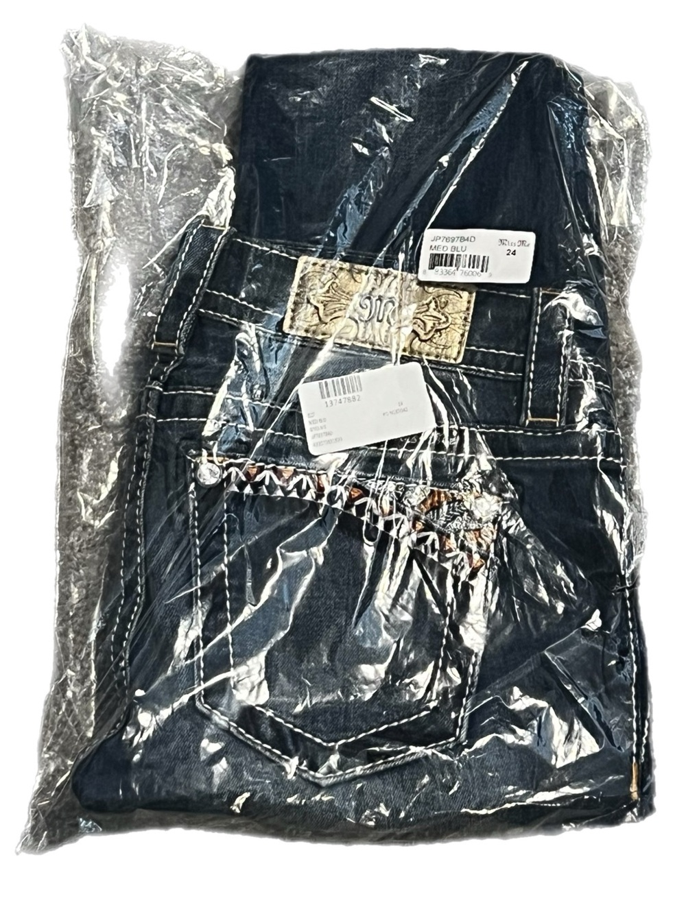 NWT Miss Me Medium Blue Embroidered Denim Signature Bootcut Jeans